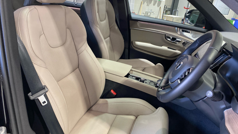 Volvo XC90 2.0 B5P Ultra Bright 5dr AWD Geartronic Petrol Estate